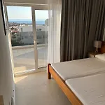Apartamento Sa Pogledom Na I Otoke