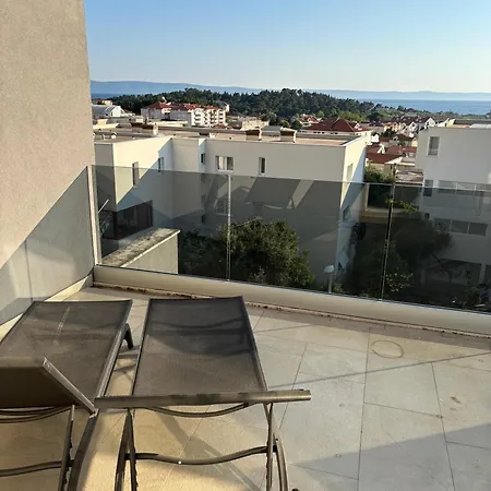 Sa Pogledom Na I Otoke * Makarska